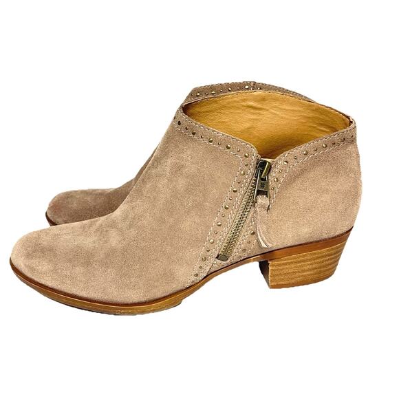 Lucky Brand Fanky Bootie Suede Ankle Boots Tan Size 10M Boho Comfy - Picture 1 of 7